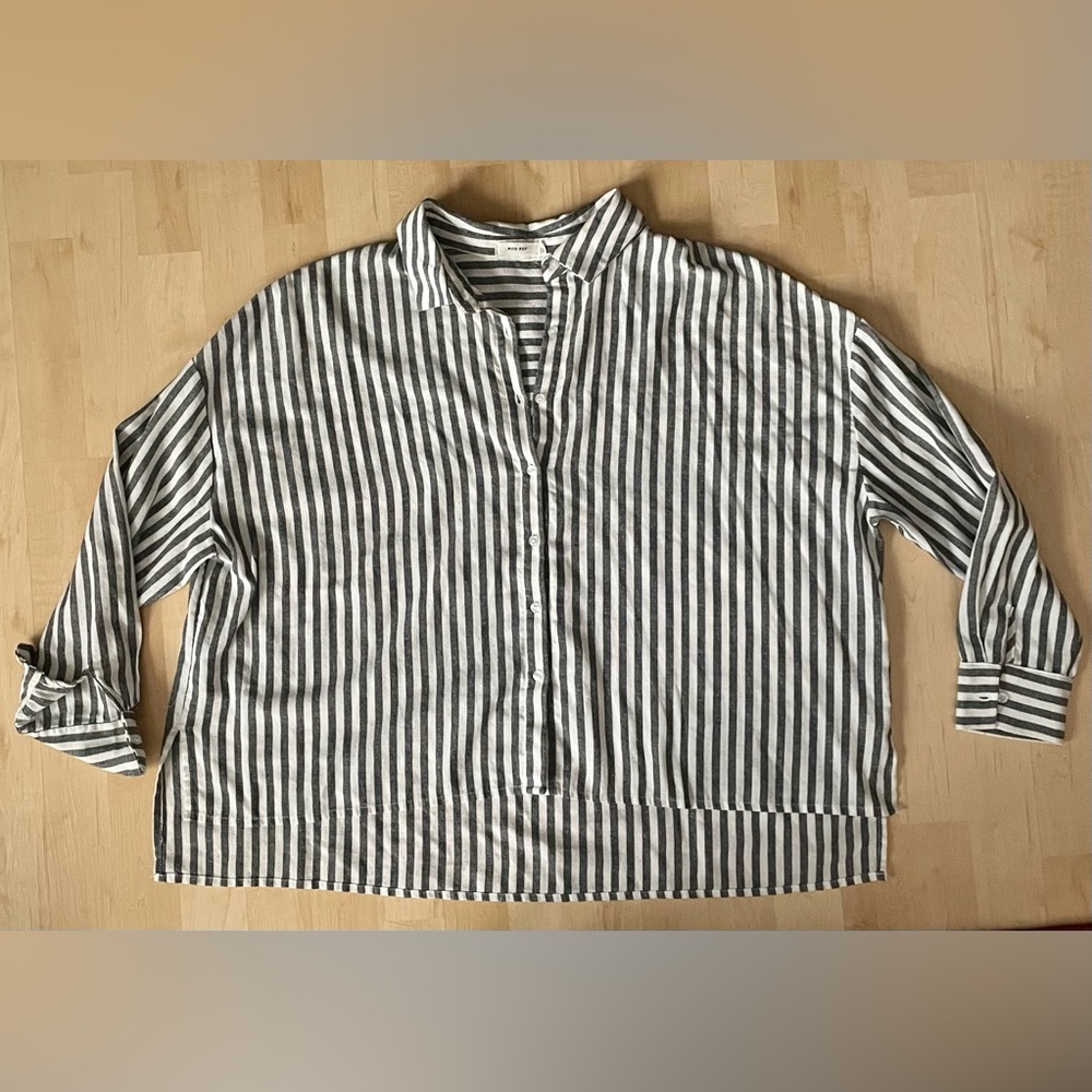 Boxy Cropped Button Down - image 1